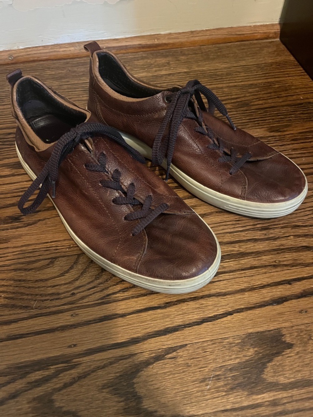 Ecco Men's Brown Leather Casual Sneakers